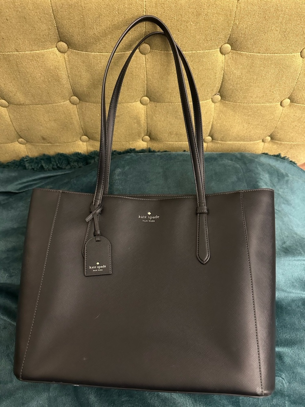 Kate Spade Medium Tote K7354